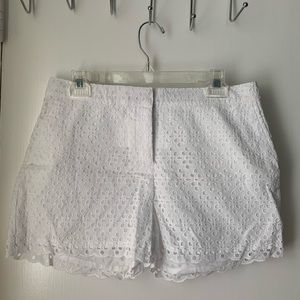 Rafaella 6P eyelet shorts